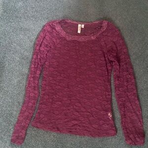 MUDD Sz L maroon lace top only worn once!